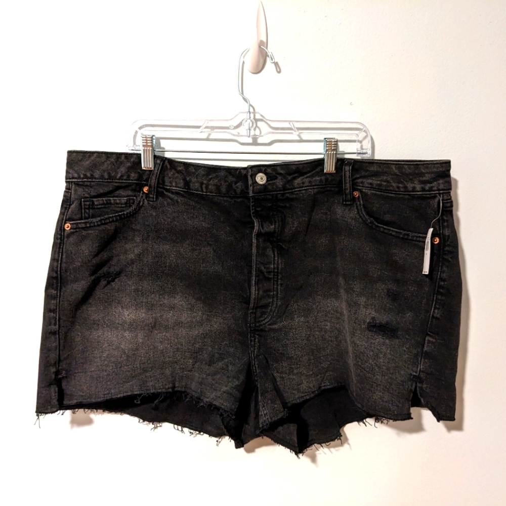 NWT Old Navy Black High-Waisted Button-Fly O.G. Straight Jean Shorts Size 22